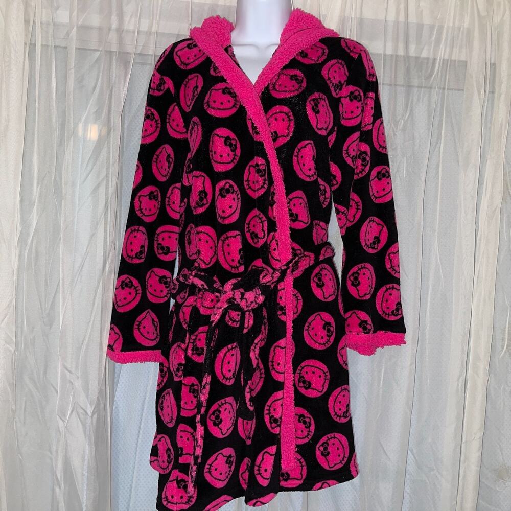 Hello Kitty Sanrio Fleece Robe Black Pink Women’s Size M Plush Bathrobe
